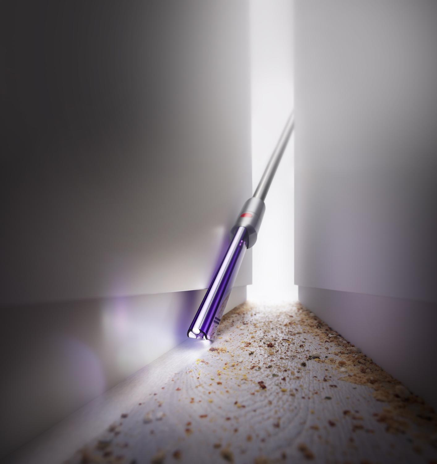 The Light-pipe crevice tool's LED lights